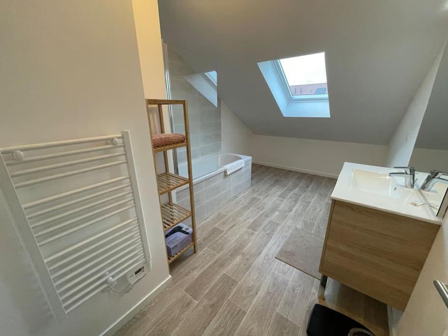 Freesia, Maison Neuve Avec Jardin Et Garage Caen Exterior foto